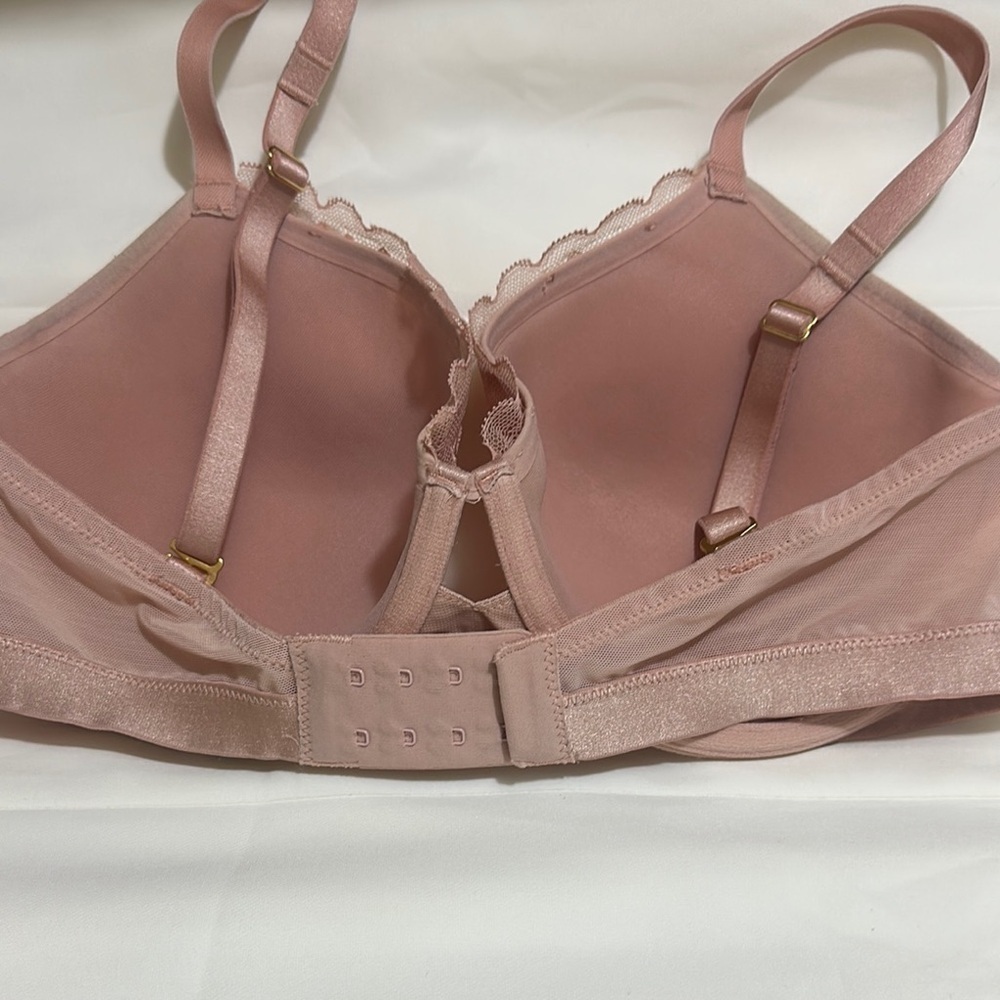 Soma Pink Lace Bra with Full Coverage and Adjustable Straps - Picture 3 of 7